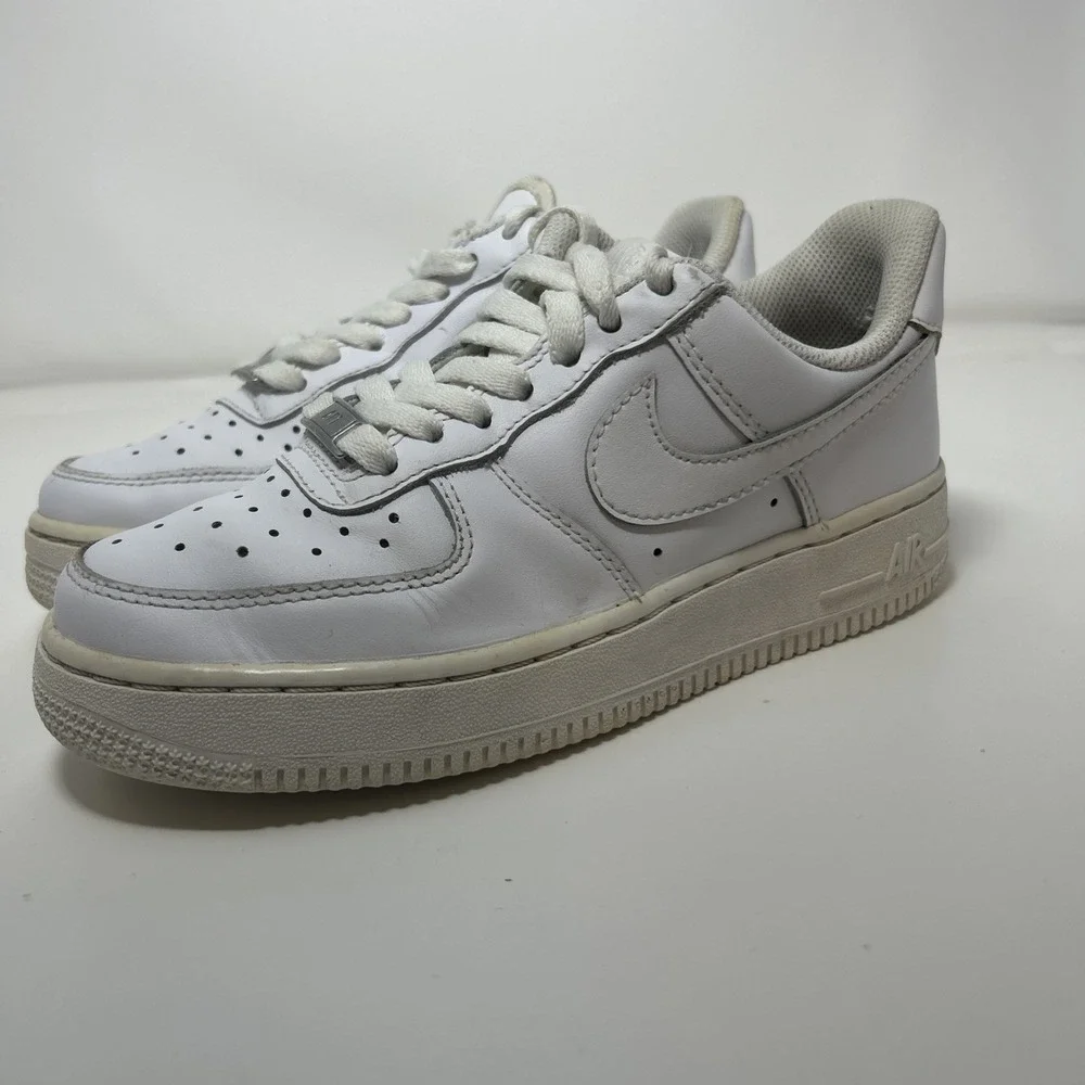 Nike‎ Air Force 1 '07 Low Sneakers Women's Size 5 Triple White DD8959-100